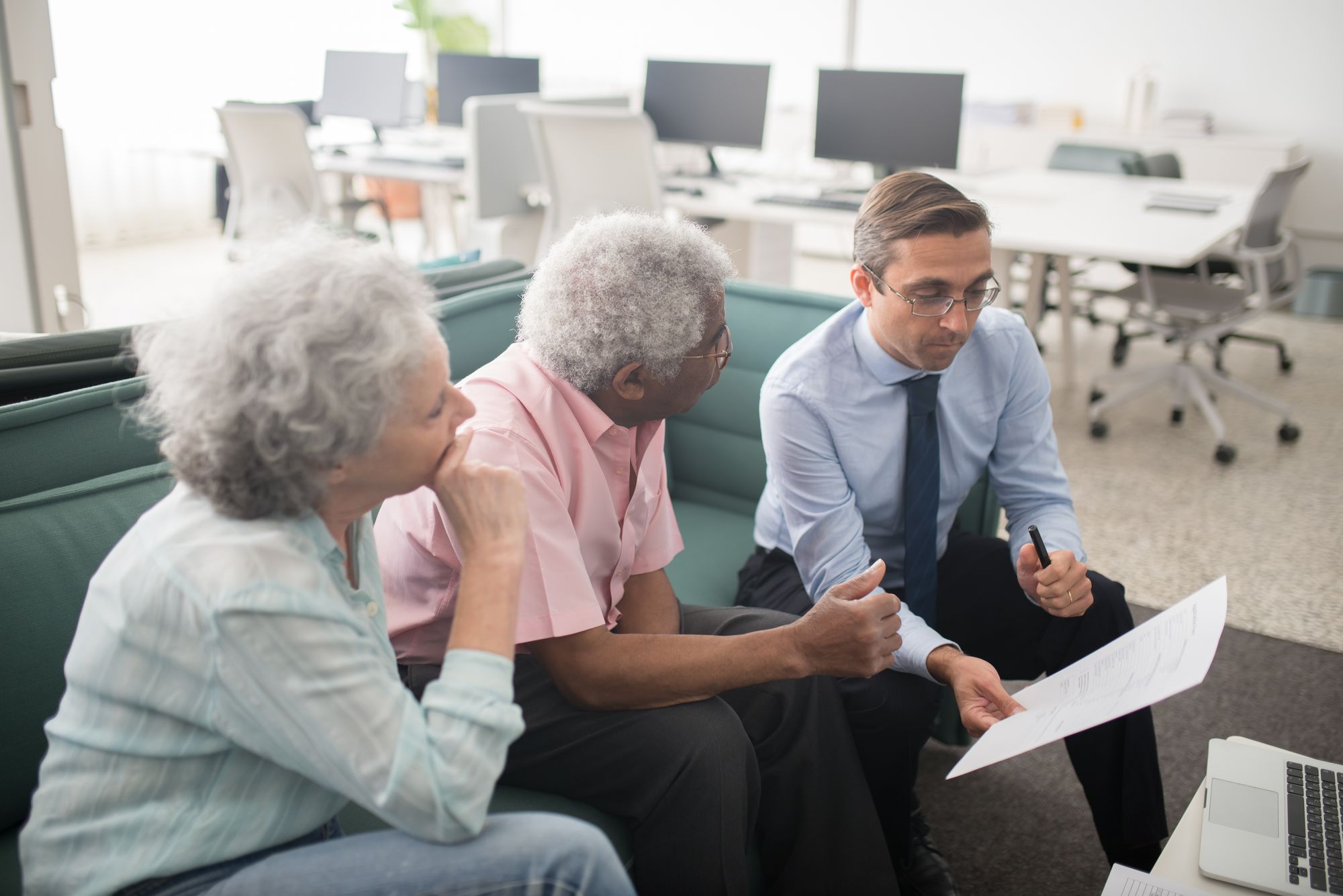 CPA asesorando a clientes de negocio en Puerto Rico